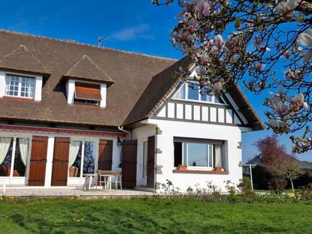Maison 8 pièces 190 m²