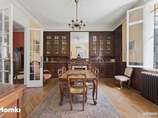 Maison 8 pièces 190 m²