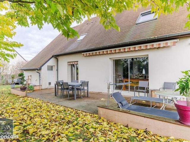 Maison 8 pièces 190 m²