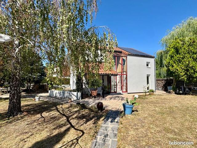 Maison 8 pièces 190 m²