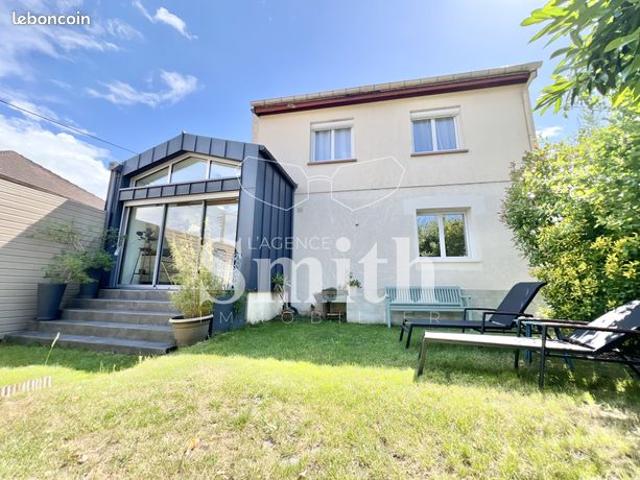 Maison 8 pièces 190 m²