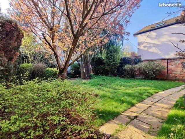 Maison 8 pièces 190 m²
