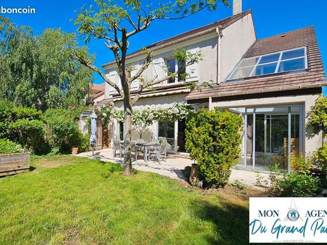 Maison 8 pièces 190 m²