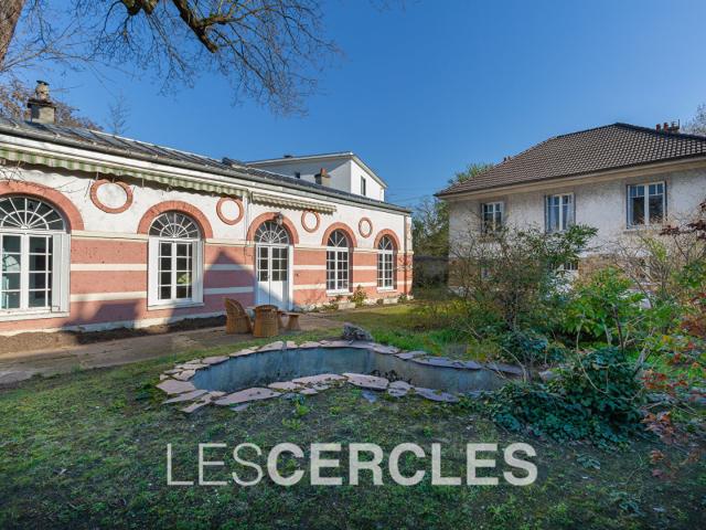 Maison 8 pièces 190 m²