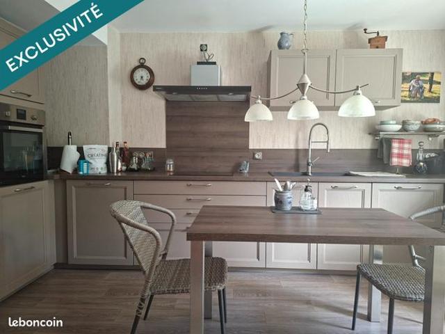 Maison 8 pièces 190 m²