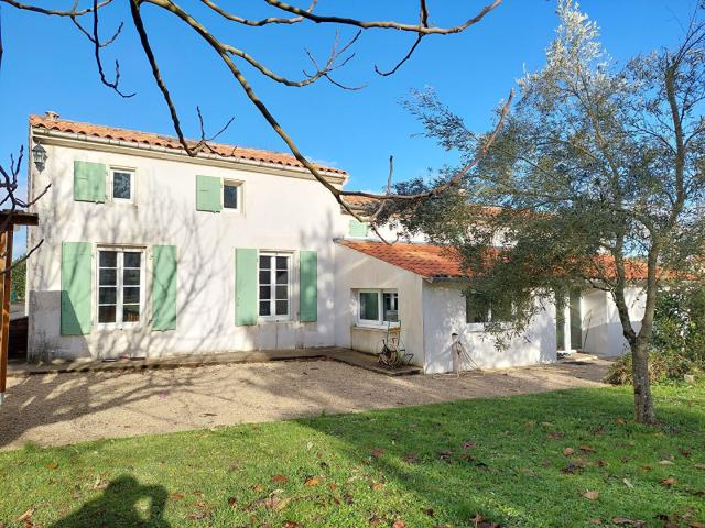 Maison 8 pièces 190 m²