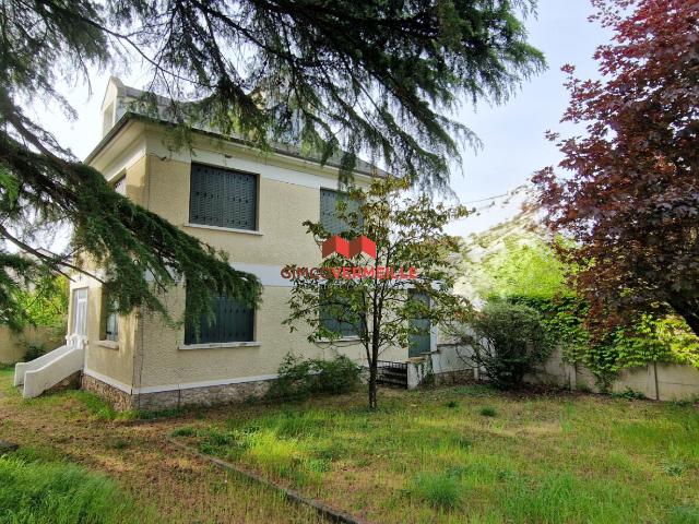 Maison 8 pièces 190 m²