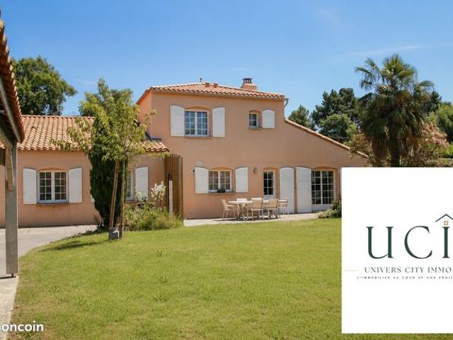 Maison 8 pièces 190 m²