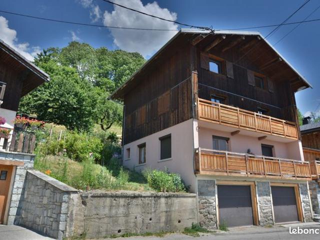 Maison 8 pièces 190 m²