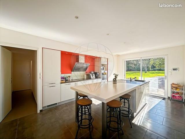 Maison 8 pièces 190 m²