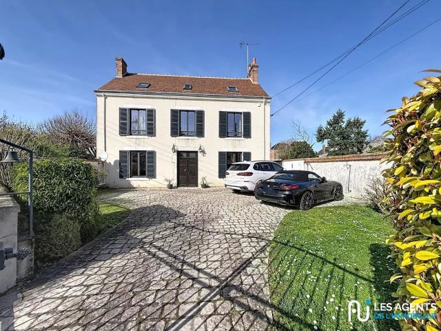 Maison 8 pièces 190 m²