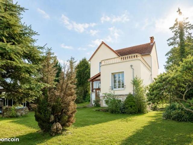 Maison 8 pièces 190 m²