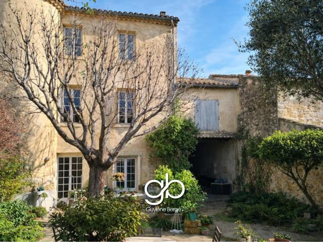 Maison 8 pièces 191 m²