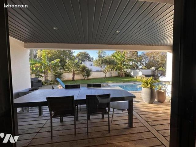 Maison 8 pièces 191 m²
