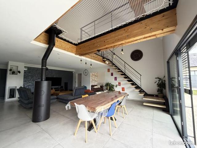 Maison 8 pièces 191 m²