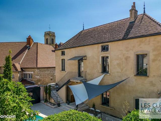 Maison 8 pièces 191 m²