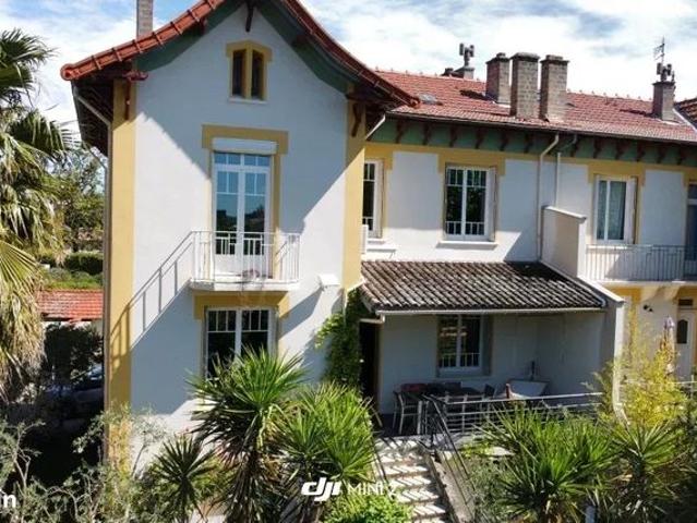 Maison 8 pièces 191 m²