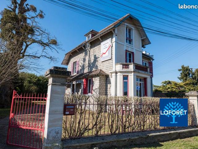 Maison 8 pièces 191 m²