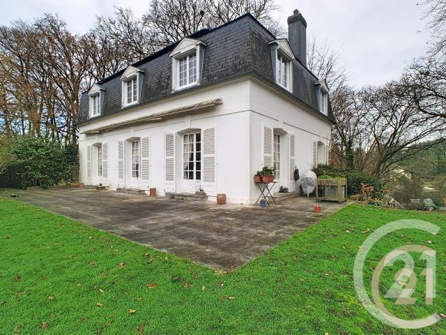 Maison 8 pièces 192 m²