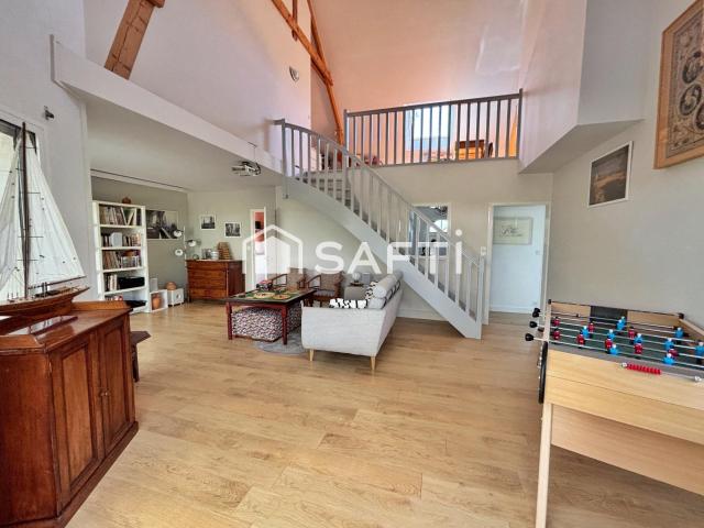Maison 8 pièces 192 m²