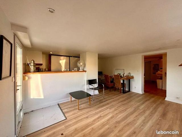 Maison 8 pièces 192 m²