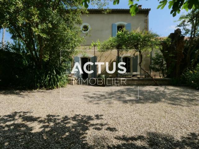 Maison 8 pièces 192 m²