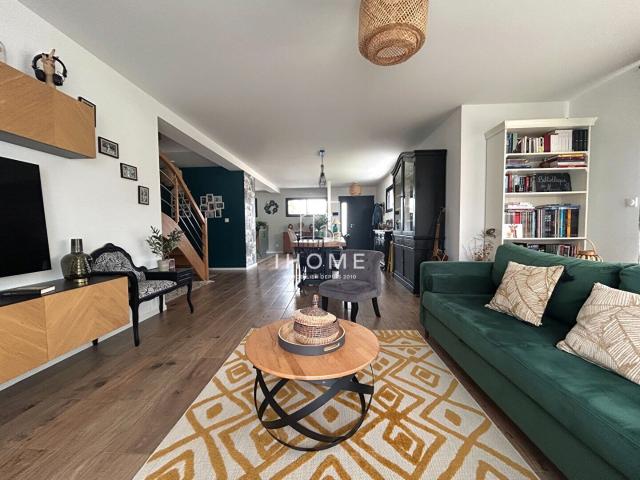 Maison 8 pièces 192 m²