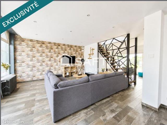 Maison 8 pièces 192 m²