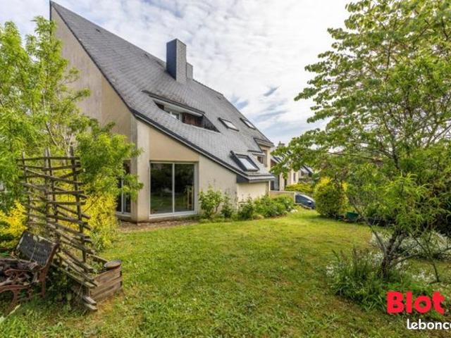 Maison 8 pièces 192 m²
