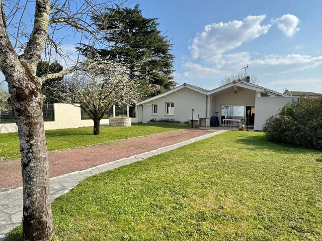 Maison 8 pièces 193 m²