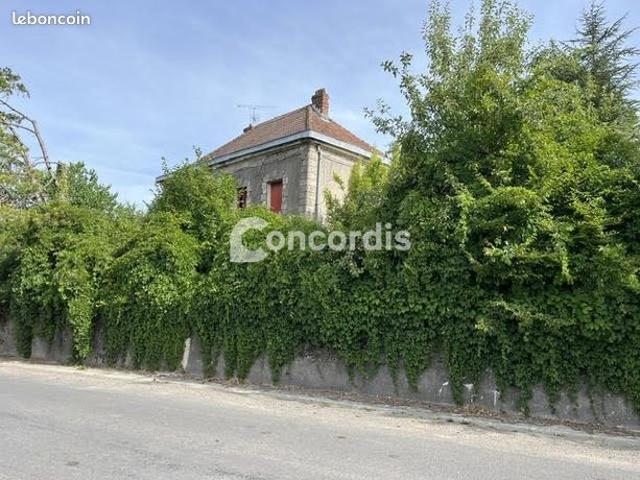 Maison 8 pièces 193 m²