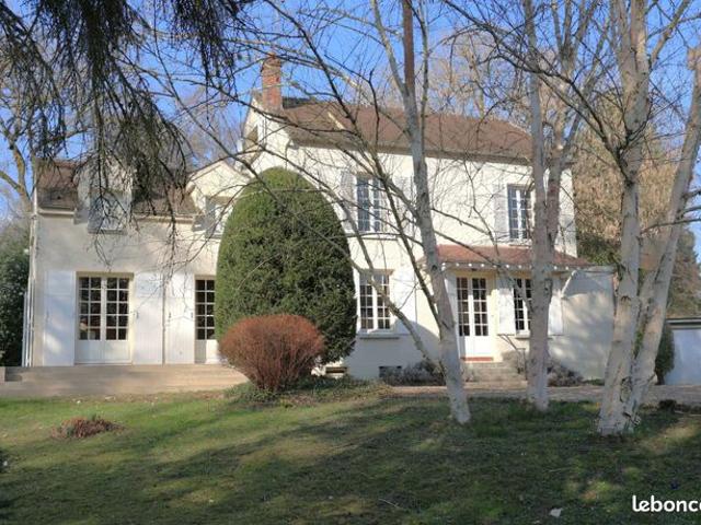 Maison 8 pièces 193 m²