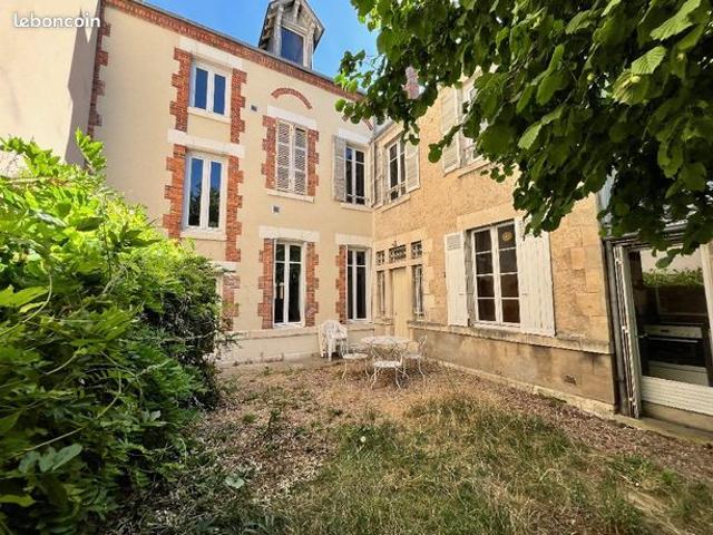 Maison 8 pièces 193 m²