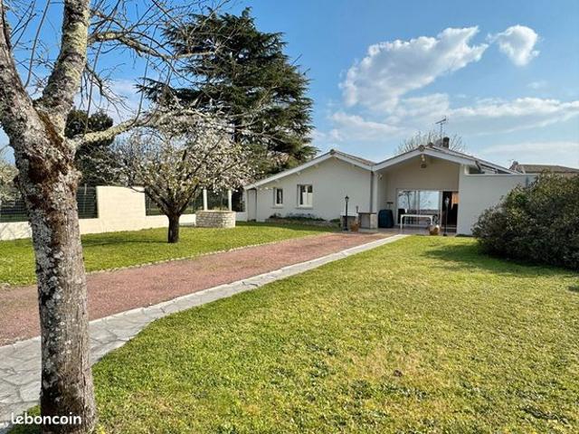 Maison 8 pièces 193 m²