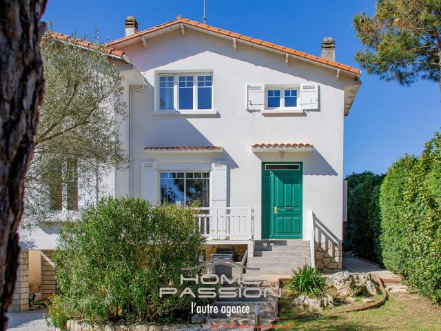 Maison 8 pièces 193 m²