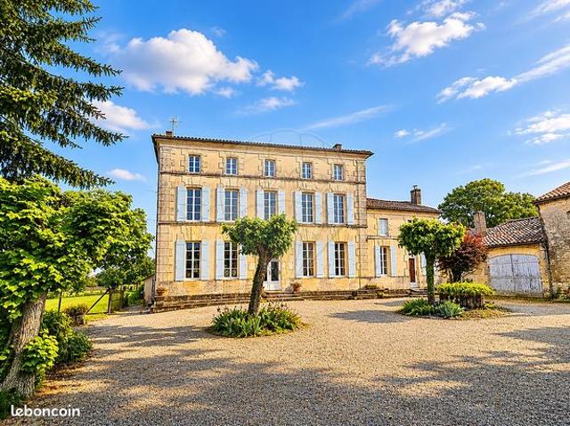 Maison 8 pièces 193 m²