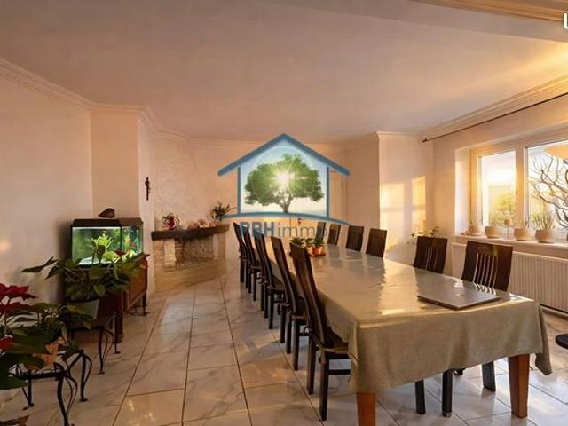 Maison 8 pièces 193 m²