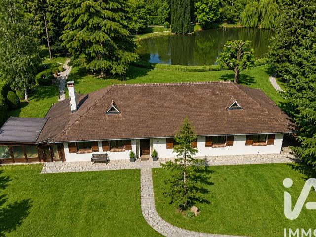 Maison 8 pièces 193 m²