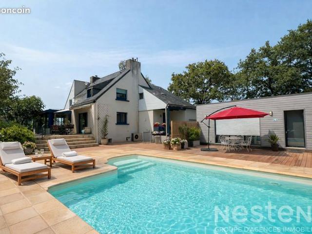 Maison 8 pièces 193 m²