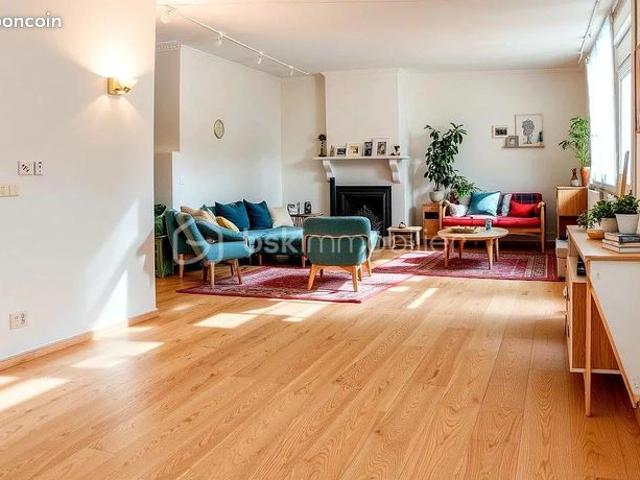 Maison 8 pièces 193 m²