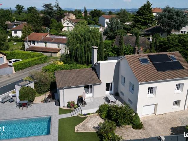Maison 8 pièces 193 m²