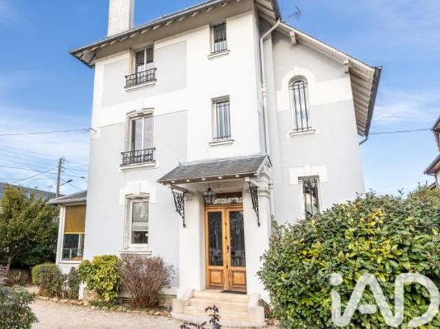 Maison 8 pièces 193 m²