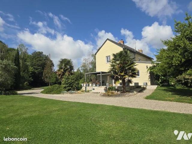 Maison 8 pièces 193 m²