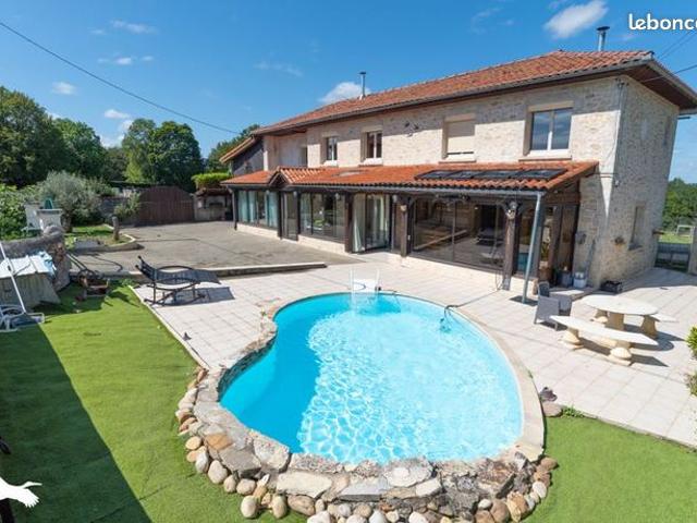 Maison 8 pièces 193 m²