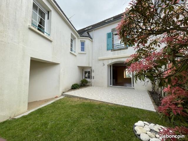 Maison 8 pièces 193 m²