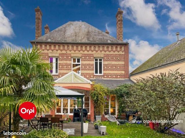 Maison 8 pièces 193 m²