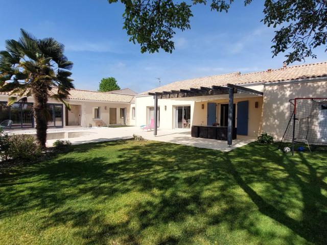Maison 8 pièces 193 m²
