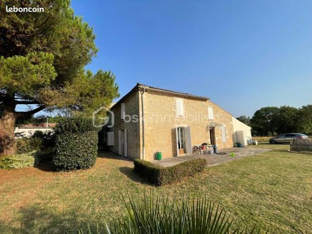 Maison 8 pièces 204 m²