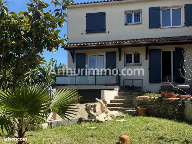Maison 8 pièces 204 m²