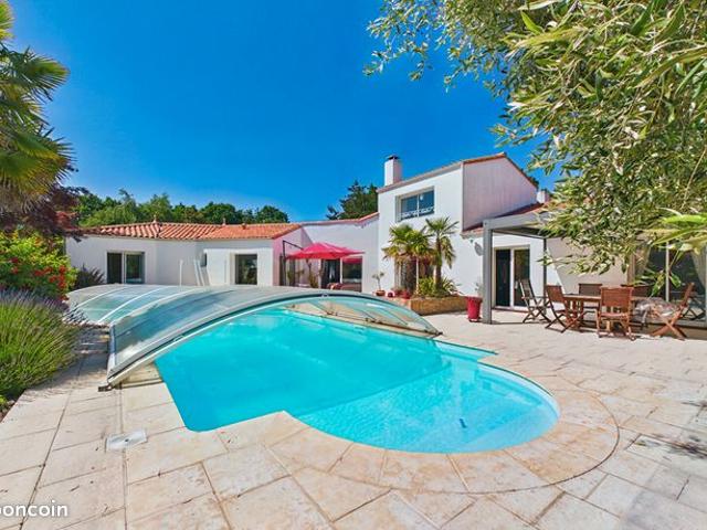 Maison 8 pièces 204 m²